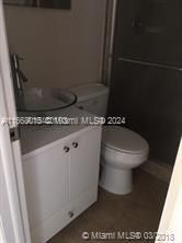 For Sale: $345,000 (2 beds, 1 baths, 828 Square Feet)