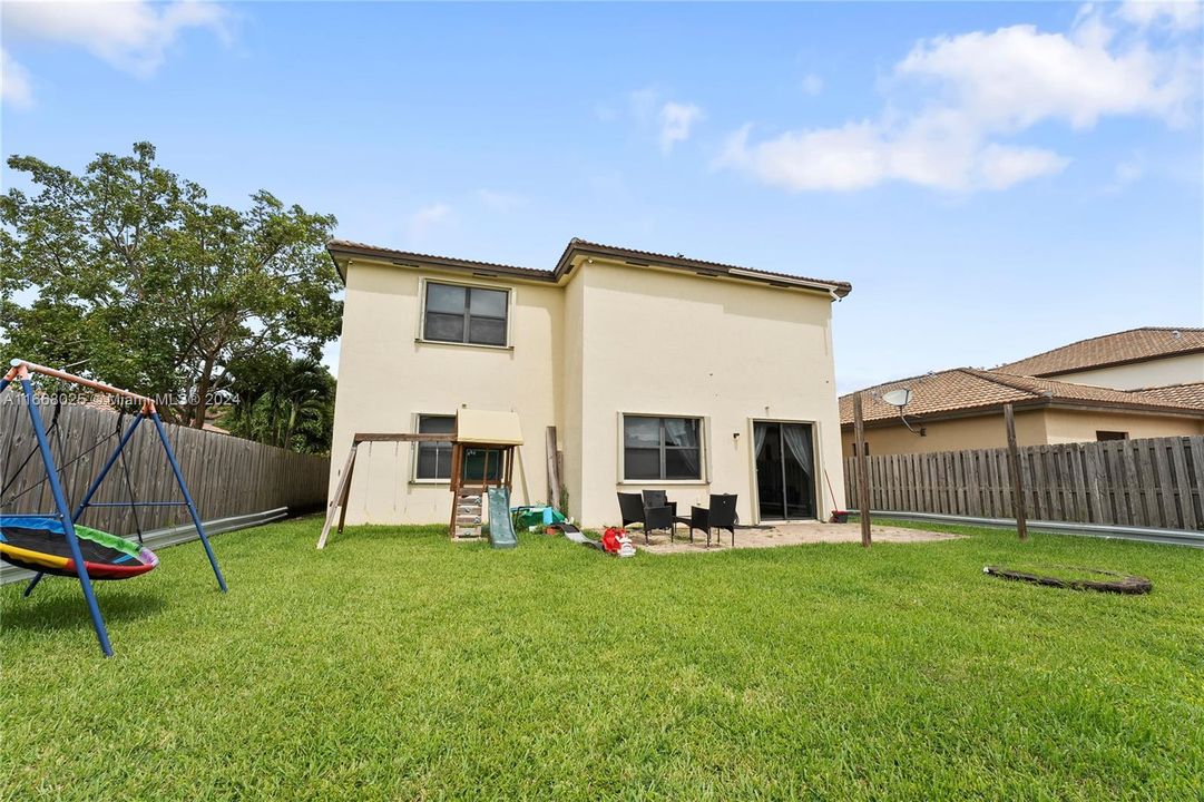 For Sale: $660,000 (4 beds, 2 baths, 2437 Square Feet)