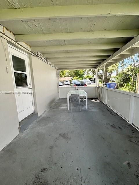 For Sale: $370,000 (2 beds, 1 baths, 568 Square Feet)