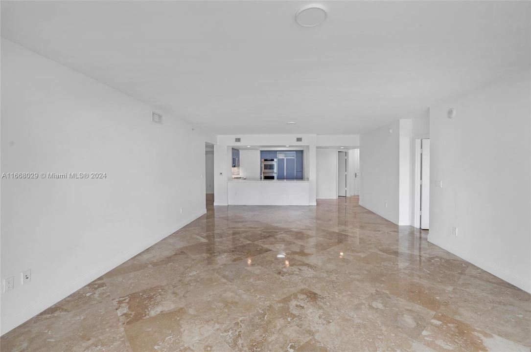 For Sale: $1,390,000 (2 beds, 2 baths, 2001 Square Feet)