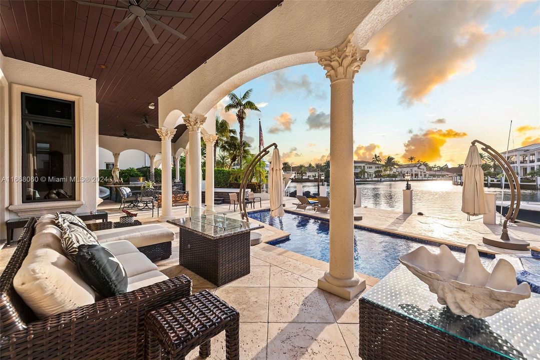 For Sale: $7,950,000 (7 beds, 7 baths, 6602 Square Feet)