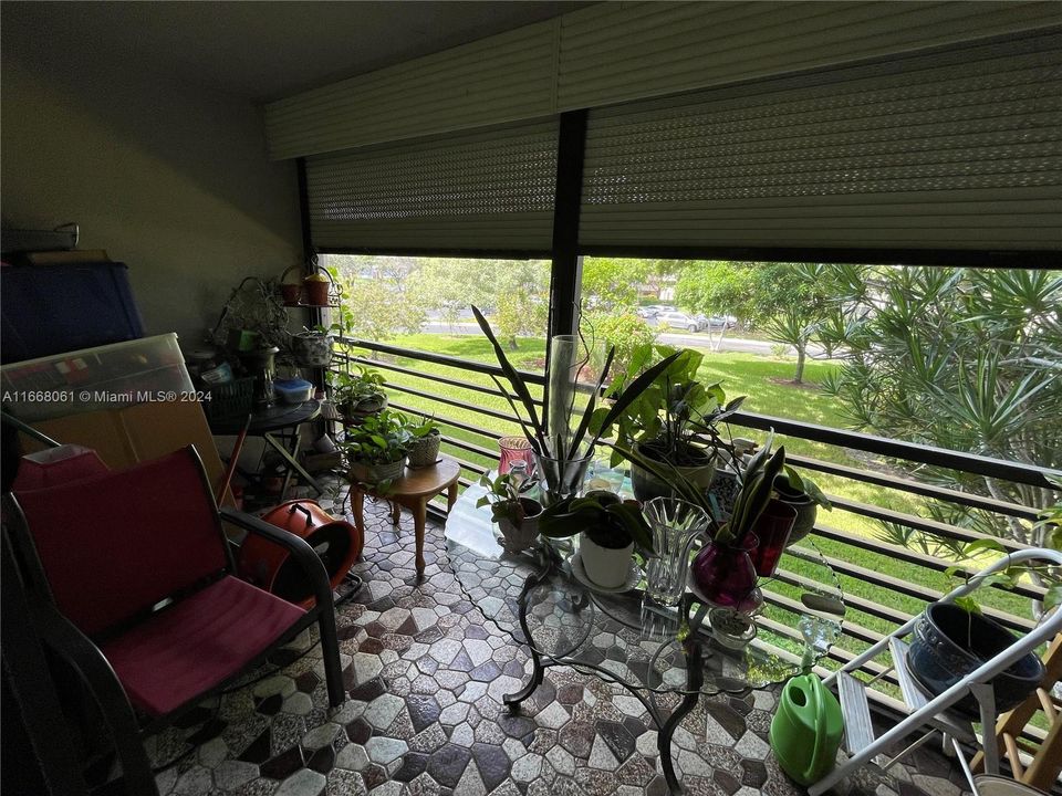 En Venta: $230,000 (2 camas, 2 baños, 1021 Pies cuadrados)