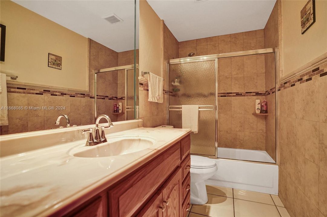 For Sale: $357,000 (2 beds, 2 baths, 1527 Square Feet)