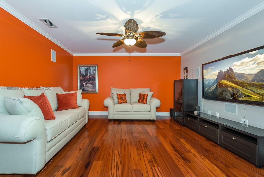 For Sale: $2,100,000 (2 beds, 2 baths, 2671 Square Feet)