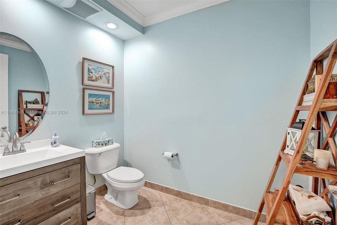 Active With Contract: $3,200 (2 beds, 2 baths, 1781 Square Feet)