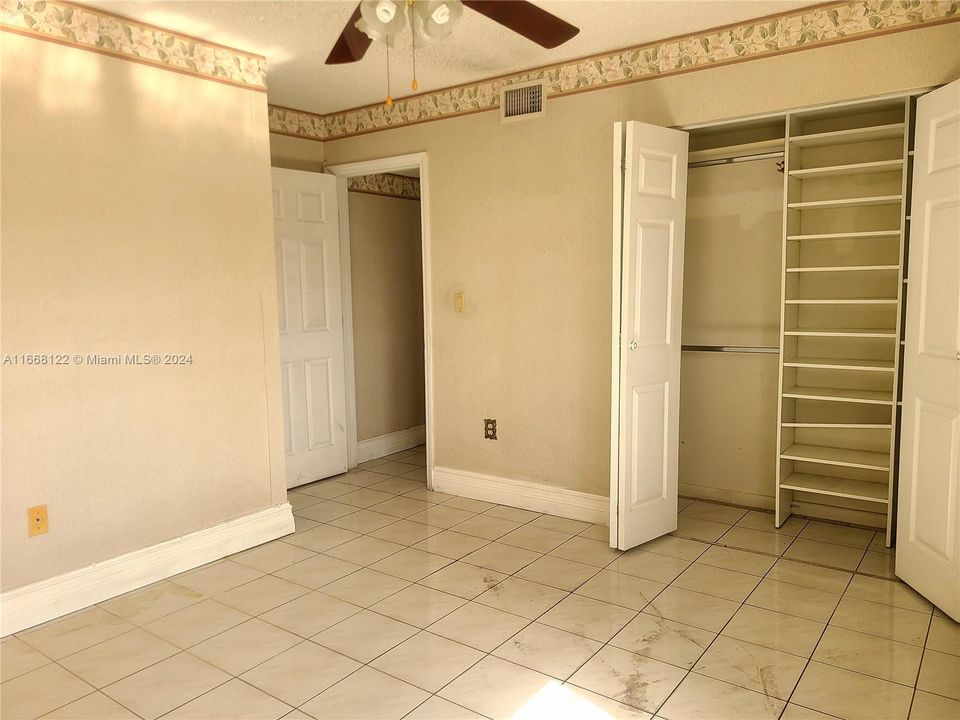 For Sale: $228,000 (2 beds, 2 baths, 1024 Square Feet)