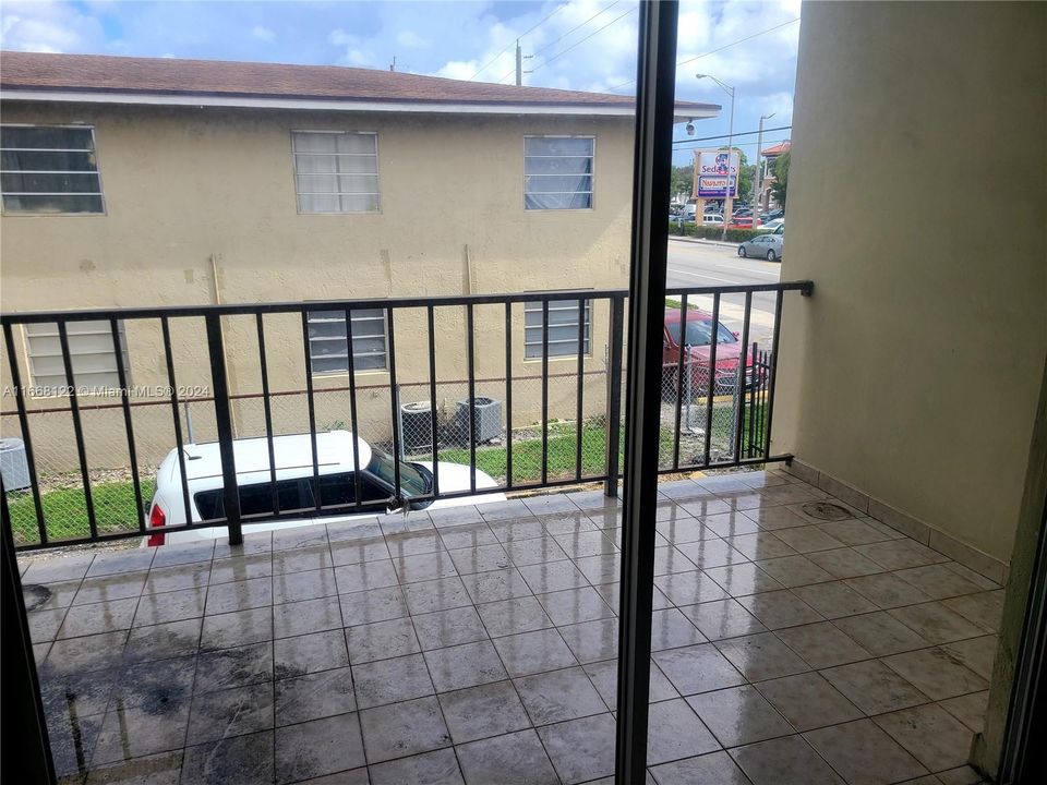 En Venta: $228,000 (2 camas, 2 baños, 1024 Pies cuadrados)