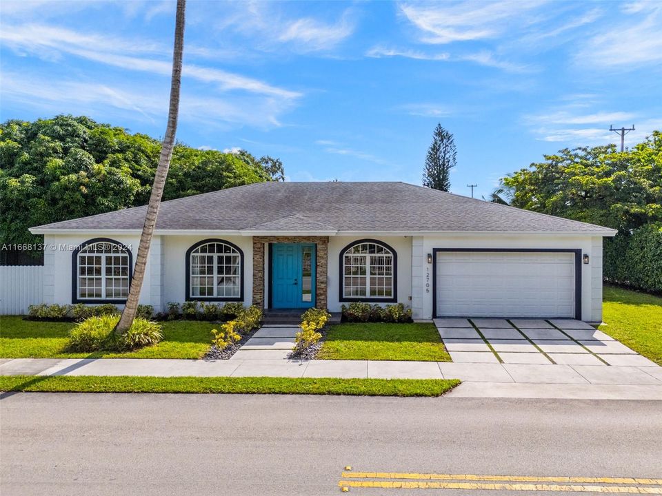 For Sale: $1,099,718 (4 beds, 3 baths, 1807 Square Feet)