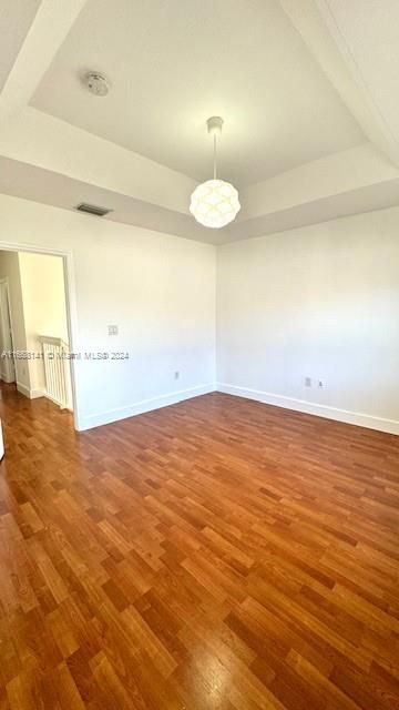 Active With Contract: $3,600 (3 beds, 2 baths, 1676 Square Feet)