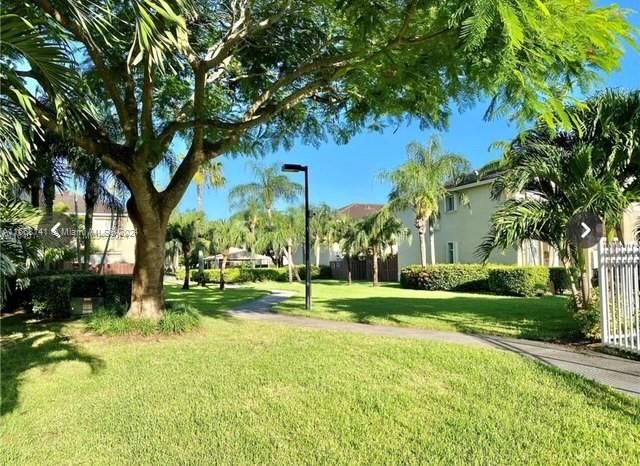 Active With Contract: $3,600 (3 beds, 2 baths, 1676 Square Feet)