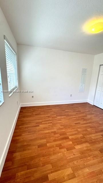 Active With Contract: $3,600 (3 beds, 2 baths, 1676 Square Feet)