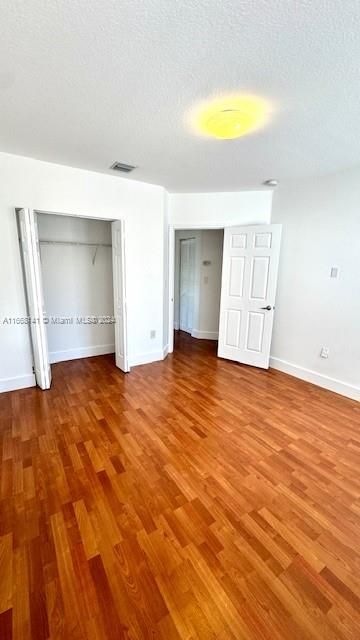 Active With Contract: $3,600 (3 beds, 2 baths, 1676 Square Feet)