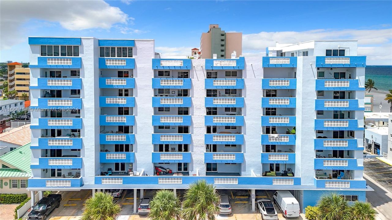 Recently Sold: $450,000 (2 beds, 2 baths, 1070 Square Feet)