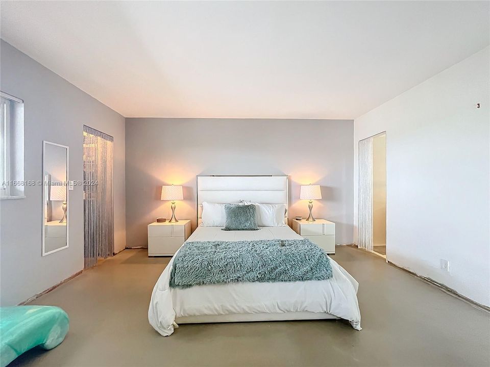 Recently Sold: $450,000 (2 beds, 2 baths, 1070 Square Feet)