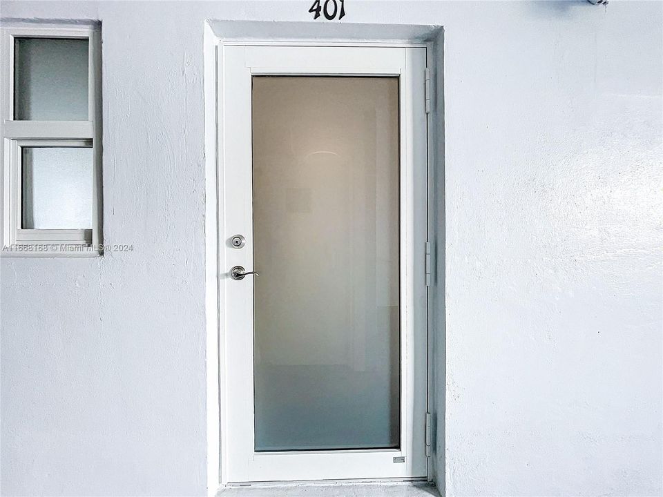 Recently Sold: $450,000 (2 beds, 2 baths, 1070 Square Feet)