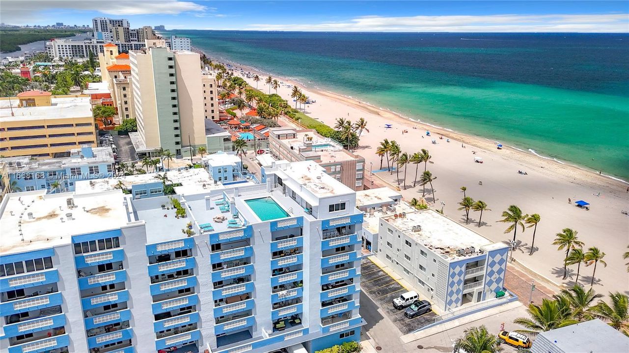 Recently Sold: $450,000 (2 beds, 2 baths, 1070 Square Feet)