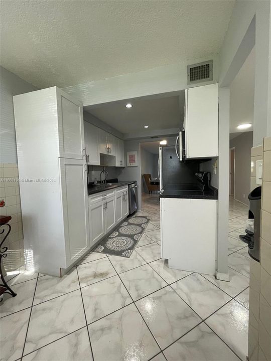 For Sale: $135,000 (2 beds, 2 baths, 960 Square Feet)