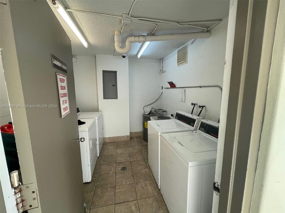 For Sale: $135,000 (2 beds, 2 baths, 960 Square Feet)