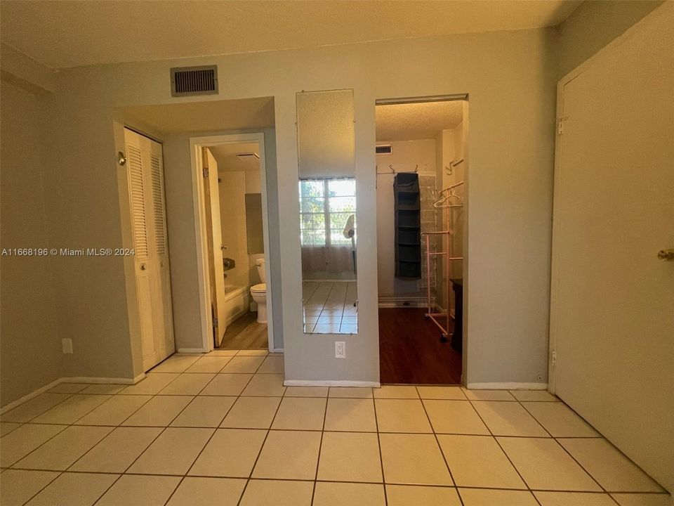 For Sale: $135,000 (2 beds, 2 baths, 960 Square Feet)