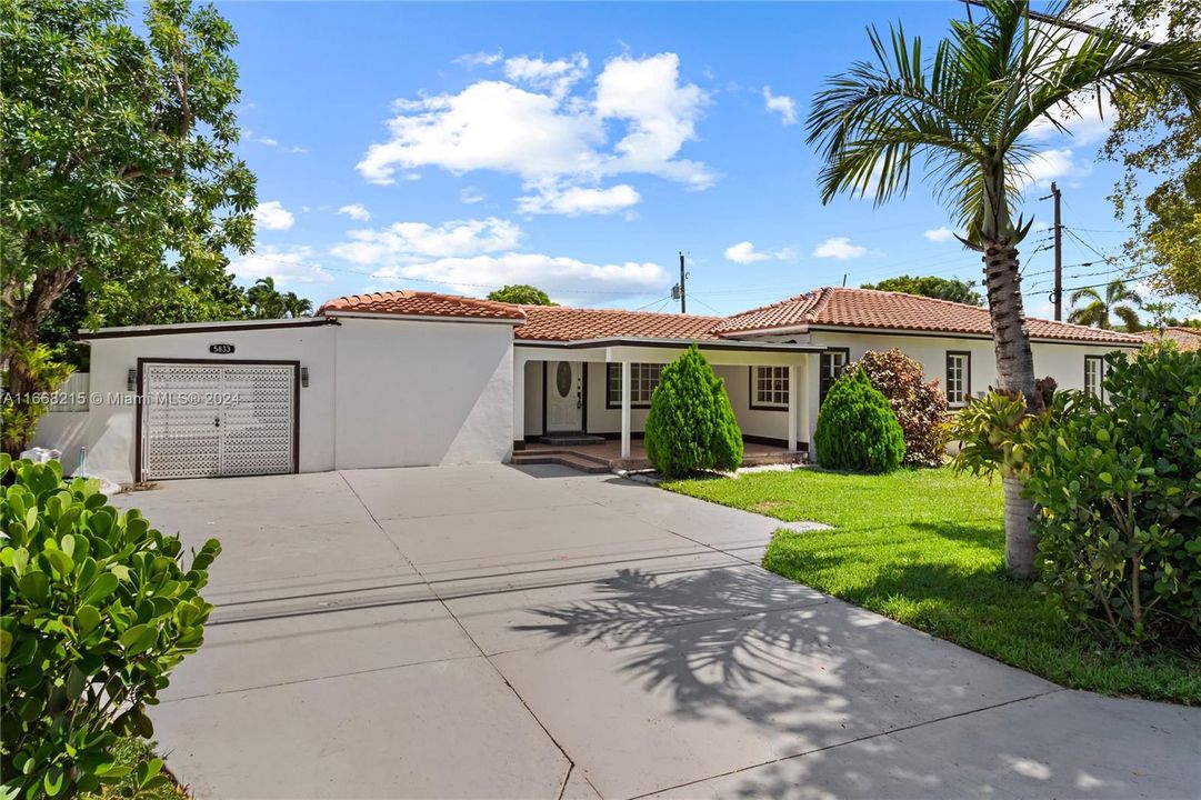 For Sale: $1,115,000 (3 beds, 2 baths, 2529 Square Feet)