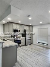 For Sale: $350,000 (2 beds, 2 baths, 1175 Square Feet)