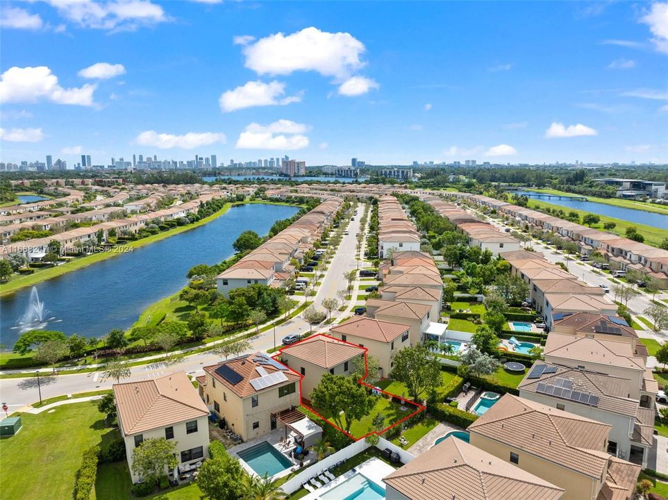 For Sale: $739,000 (3 beds, 2 baths, 1965 Square Feet)