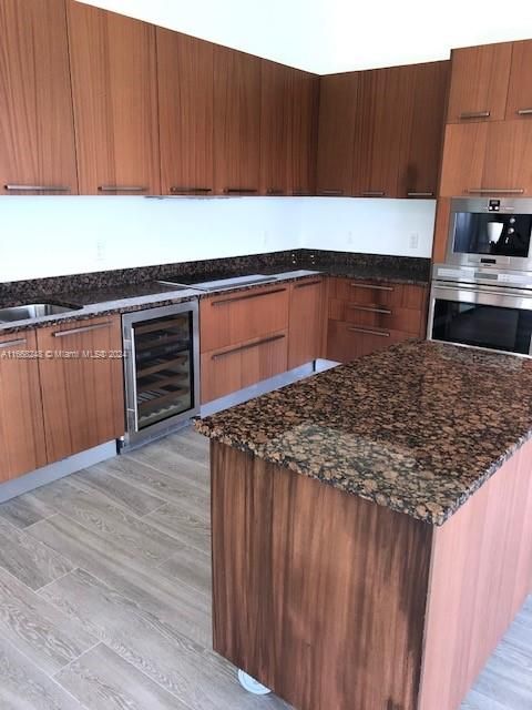 En Venta: $2,985,000 (3 camas, 3 baños, 2768 Pies cuadrados)