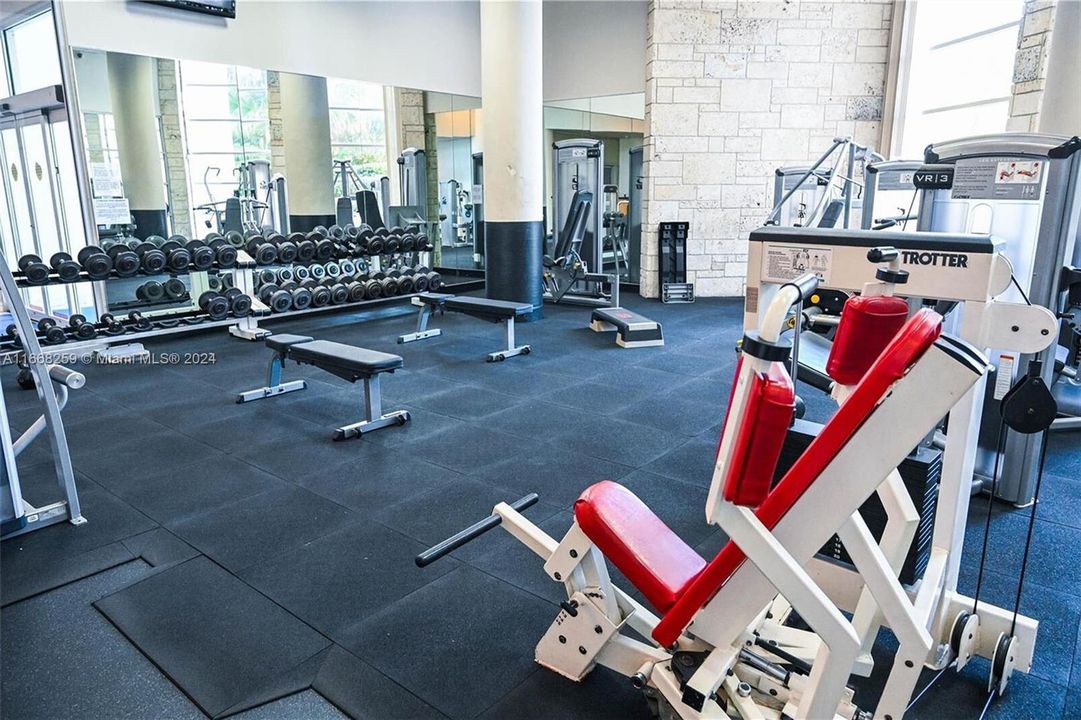 Recientemente alquilado: $3,200 (2 camas, 2 baños, 1030 Pies cuadrados)