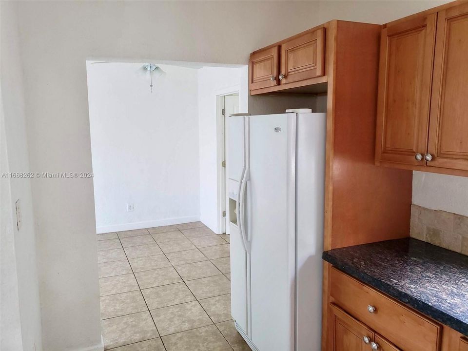 For Sale: $535,000 (3 beds, 1 baths, 1301 Square Feet)