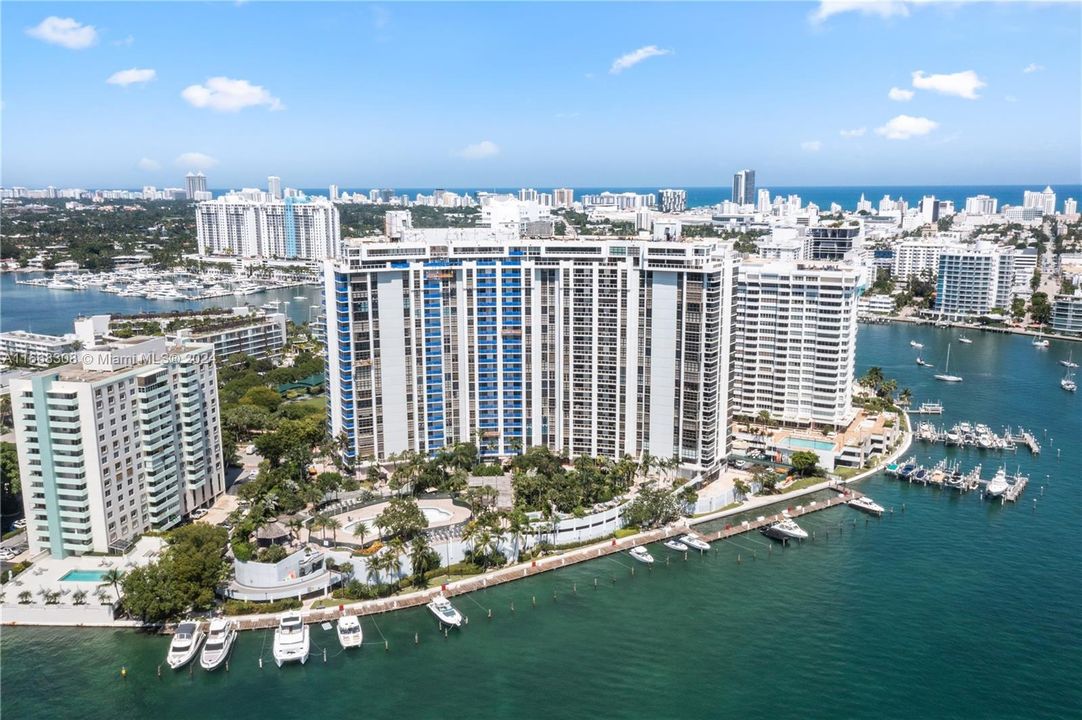 For Sale: $1,459,000 (3 beds, 2 baths, 1477 Square Feet)