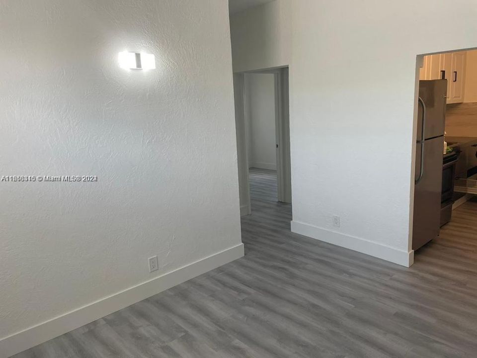 For Rent: $2,100 (2 beds, 1 baths, 1152 Square Feet)