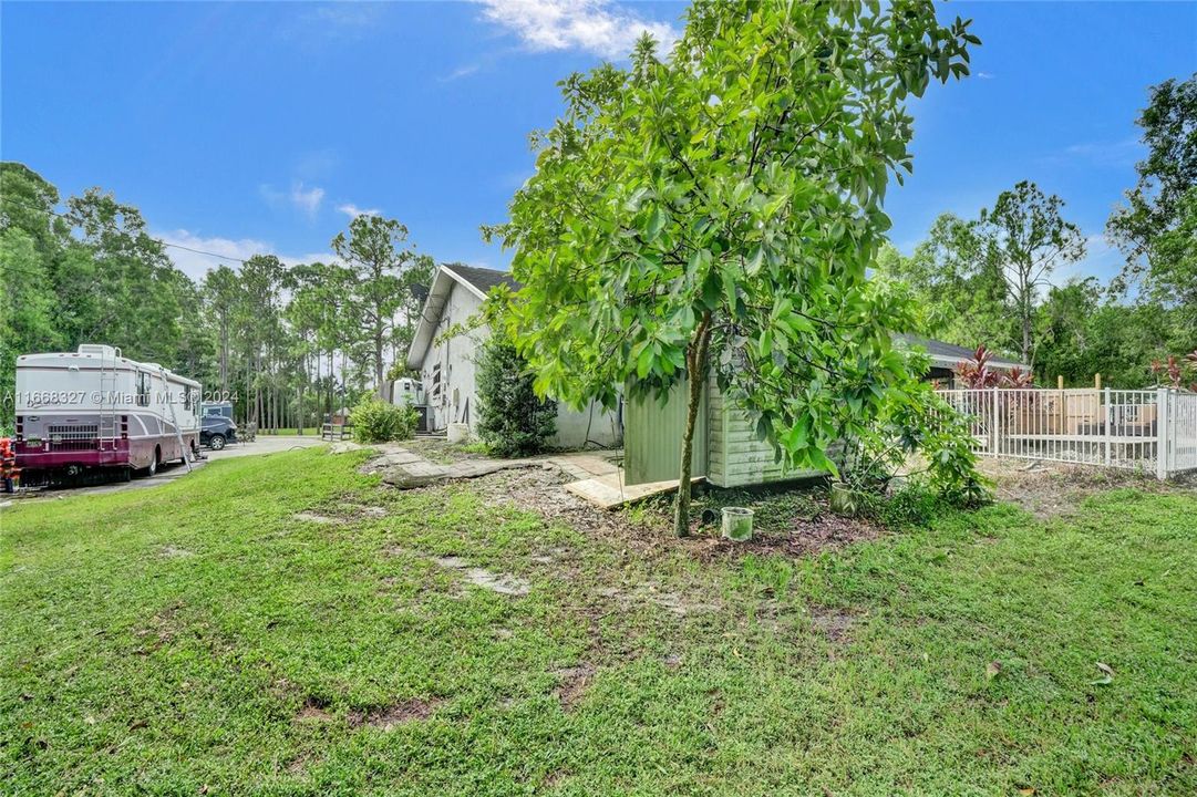 For Sale: $614,000 (3 beds, 2 baths, 2189 Square Feet)