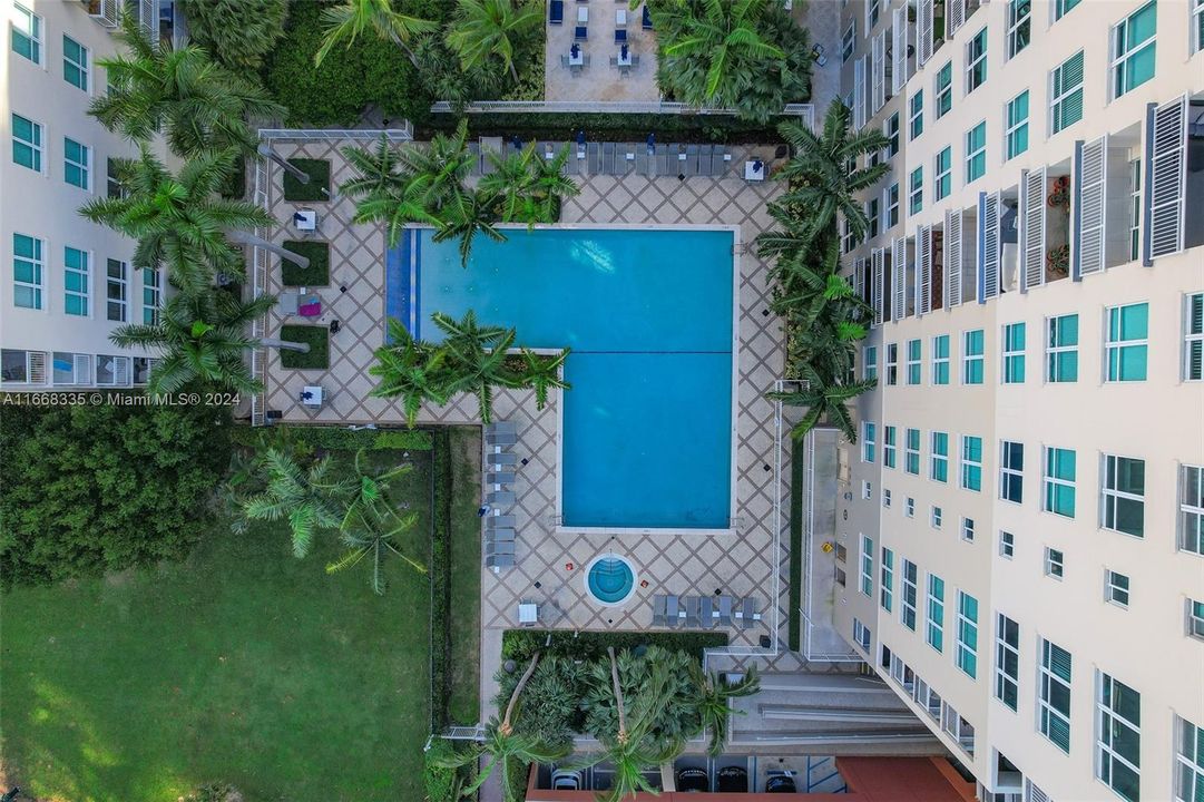 Recently Rented: $5,000 (3 beds, 2 baths, 1406 Square Feet)