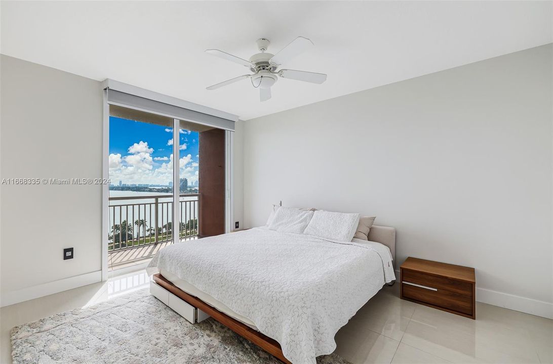 Recently Rented: $5,000 (3 beds, 2 baths, 1406 Square Feet)