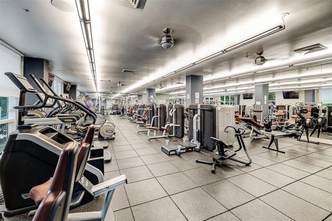 Recently Rented: $5,000 (3 beds, 2 baths, 1406 Square Feet)