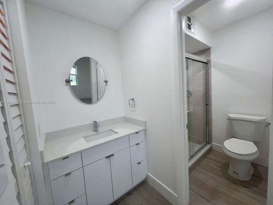 For Sale: $199,000 (2 beds, 2 baths, 1030 Square Feet)