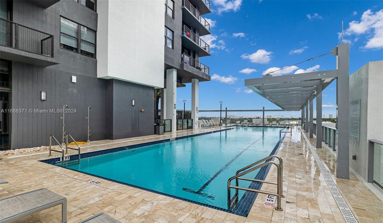 Active With Contract: $2,457 (1 beds, 1 baths, 768 Square Feet)