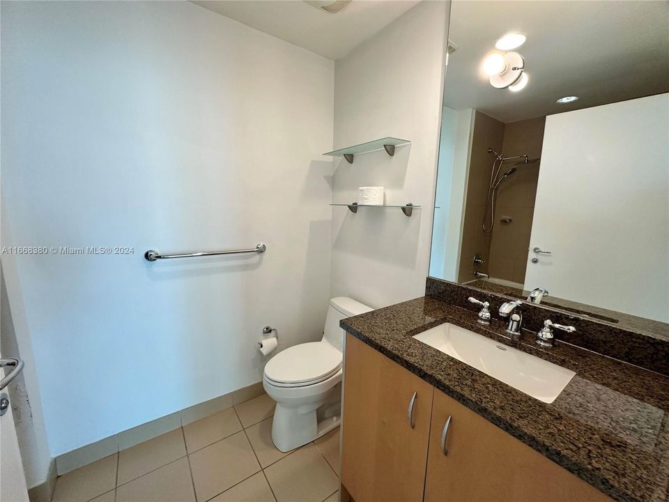 For Sale: $409,000 (1 beds, 1 baths, 620 Square Feet)