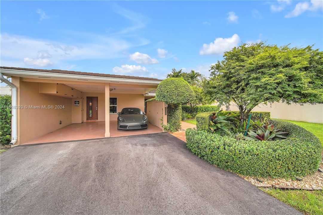 For Sale: $970,000 (3 beds, 2 baths, 1424 Square Feet)