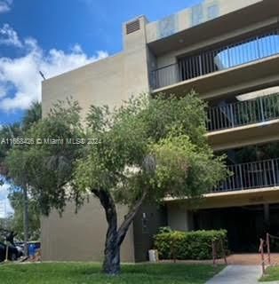 For Sale: $335,000 (2 beds, 2 baths, 1030 Square Feet)