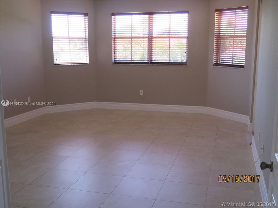 For Rent: $4,700 (4 beds, 3 baths, 2997 Square Feet)