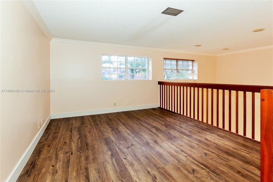 For Rent: $3,000 (2 beds, 2 baths, 1415 Square Feet)