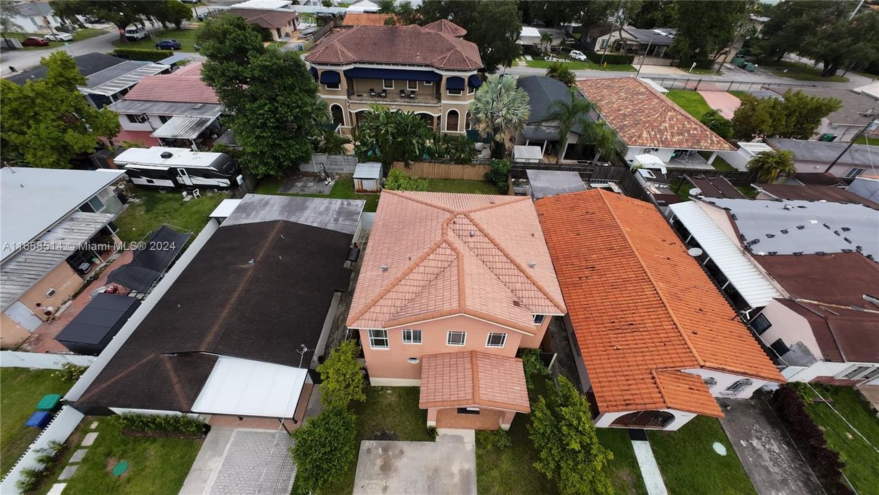 For Sale: $880,000 (3 beds, 2 baths, 2020 Square Feet)