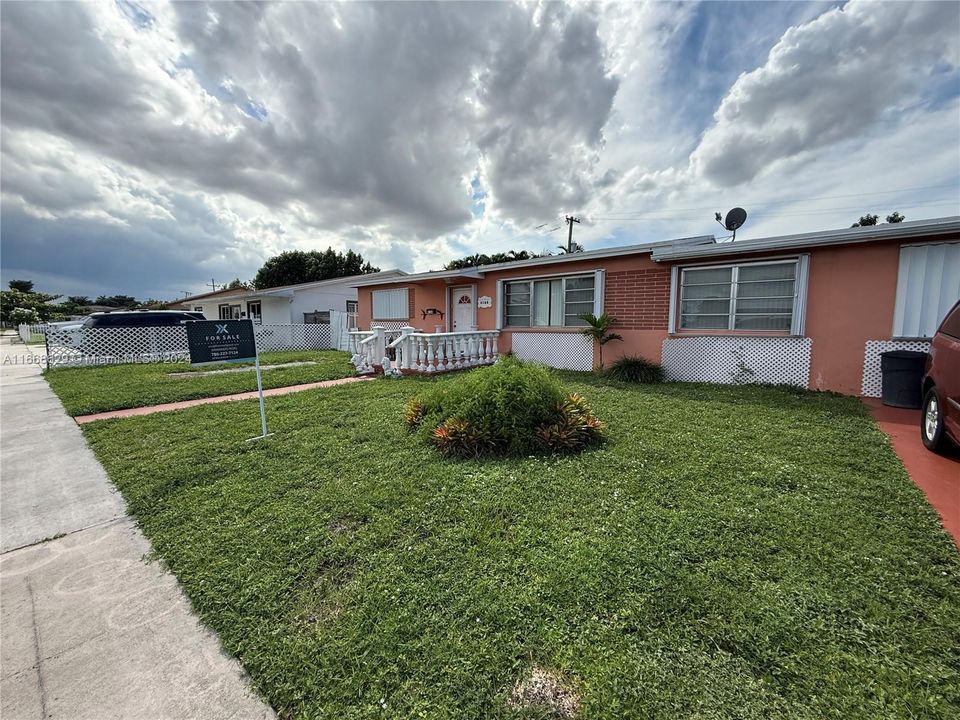 For Sale: $619,000 (3 beds, 2 baths, 1507 Square Feet)