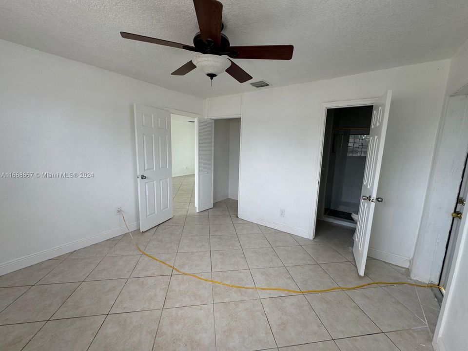 For Rent: $4,500 (4 beds, 2 baths, 1892 Square Feet)