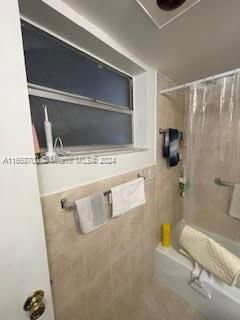 For Sale: $235,000 (1 beds, 1 baths, 599 Square Feet)