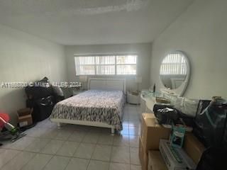 For Sale: $235,000 (1 beds, 1 baths, 599 Square Feet)