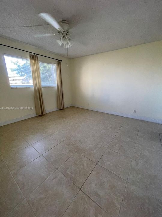 For Sale: $130,000 (2 beds, 2 baths, 850 Square Feet)