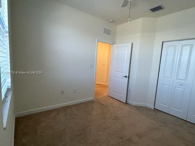 For Rent: $3,200 (3 beds, 2 baths, 1644 Square Feet)