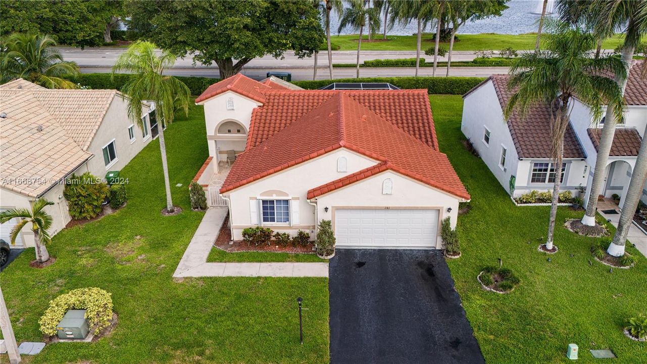 For Sale: $655,000 (3 beds, 2 baths, 1782 Square Feet)